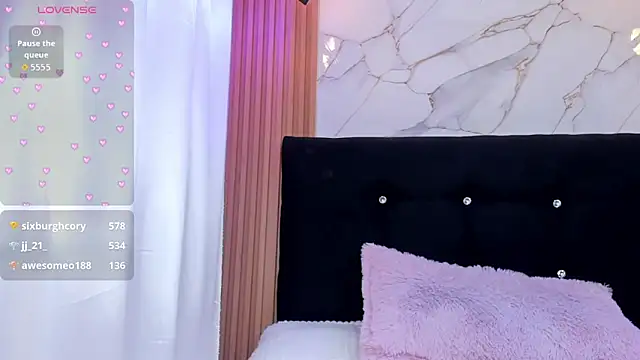 Anniie__Evans webcam