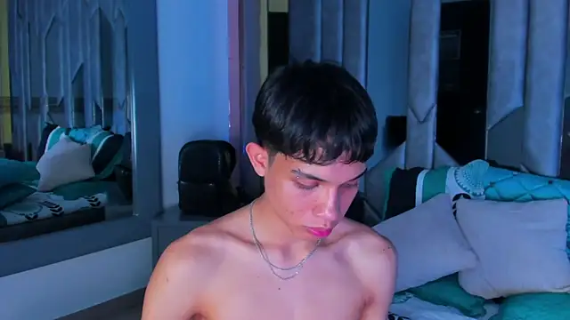 Sebax_Young live sex cam