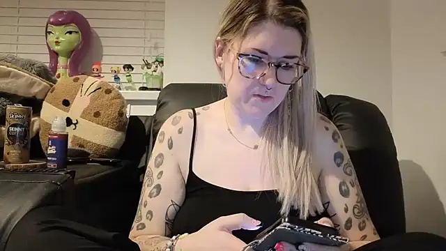 Sizzling_Indie36 webcam