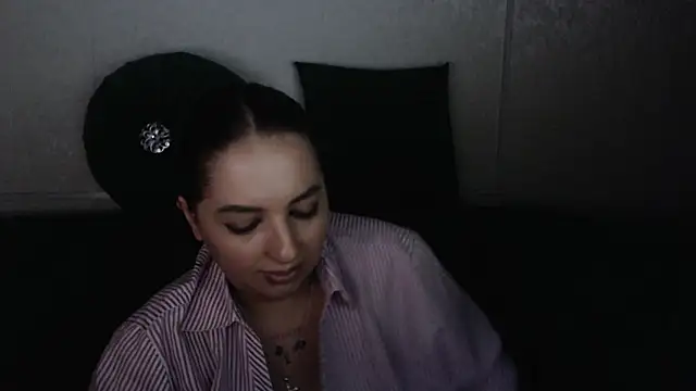 BustyAllyy live sex cam