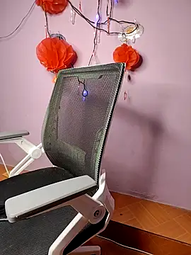 jordanxo_69 - JordanXo_69's free webcam