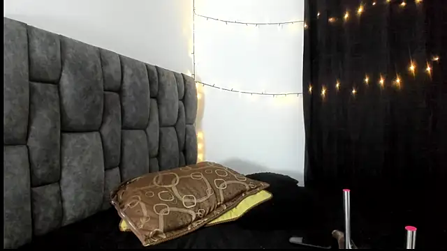 MegannHills_ live sex cam