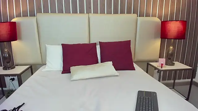 paulette_bustamante - Paulette_bustamante's free webcam