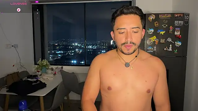 sofii_n_diego - Sofii_n_Diego's free webcam - UK Sex Cams