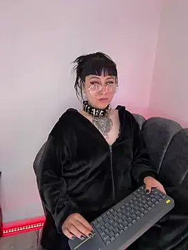 ravenna666_ (F young) - sloppy blowjob