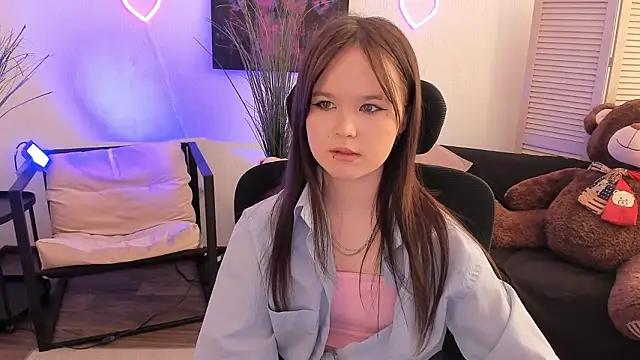 elainebeness - Elainebeness's free webcam