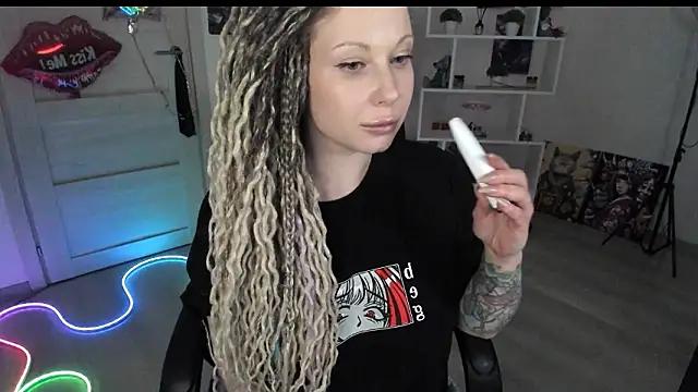 honeysallymoore - HoneySallyMoore's free webcam - UK Sex Cams