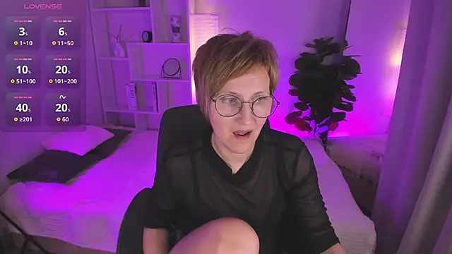 paris_cherry - Paris_Cherry's free webcam - UK Sex Cams