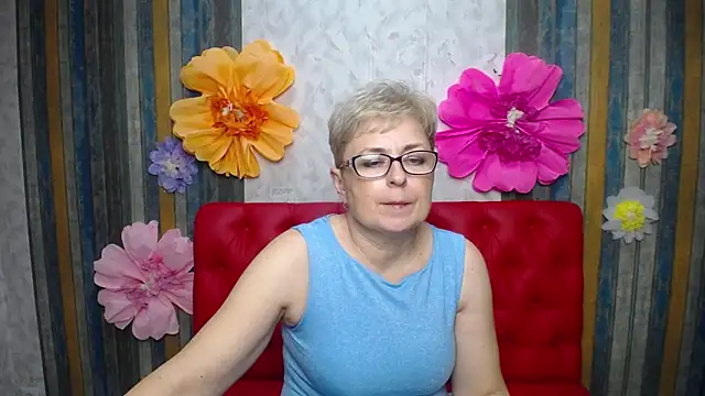 EmiliaGree live sex cam