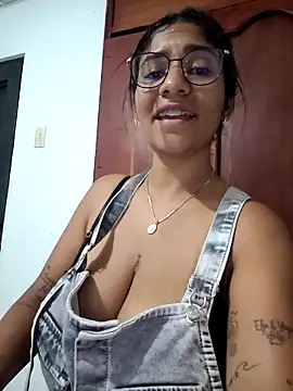 Sofythom1 live sex cam