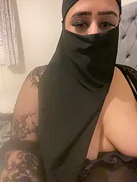 Webcam Model (Pari_Persianbaddie6)  is live.Free join now!