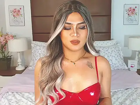 PlayfullBella webcam