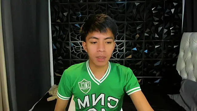 davincihugecock live sex cam