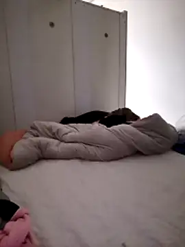 美女mimi2052在线直播