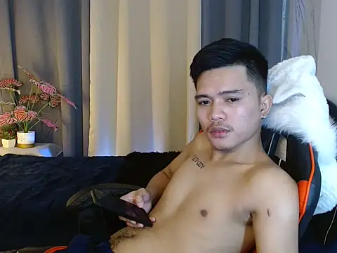 yournaughtytwink_69 - YourNaughtyTwink_69's free webcam - UK Sex Cams