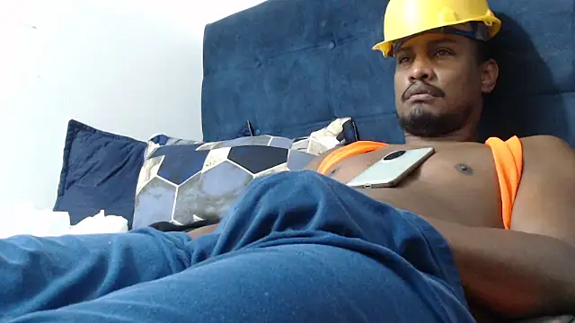 elcaballeronegro24 (Ask my age) - show cum with explosive screams moan