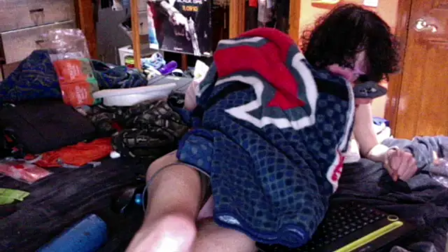 teddy4420 (M young) - #ahegao #american #bisexuals #brunettes #cam2cam #cheap-privates #dildo-or-vibrator #erotic-dance #fingering #flashing #masturbation #new #oil-show #penis-ring #recordable-privates #recordable-publics #rubbing #sex-toys #shower #skinny #small-audience #smoking #spanking #striptease #twerk #vers #white #young