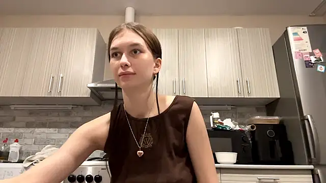 LaraDraggoo live sex cam