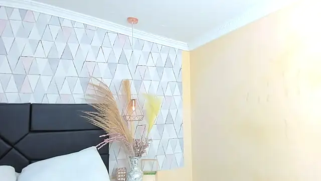 AbbyLoius live sex cam