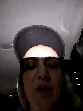 monita_med (F milf) - Dildo vaginal y nalgadas