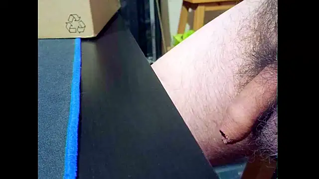 hairyuncut00 (M mature) - CUM TIME SOON