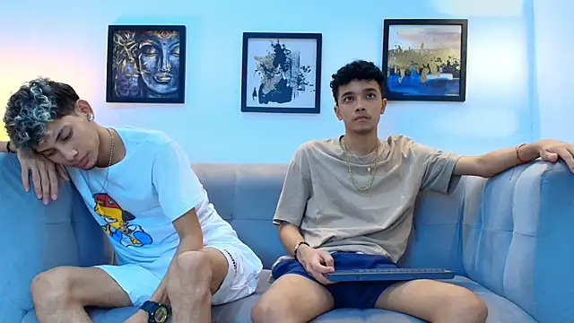 young_boys_hell - YOUNG_BOYS_HELL's free webcam - UK Sex Cams