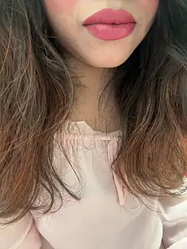 Webcam Model (riya_sharma11)  is live.Free join now!