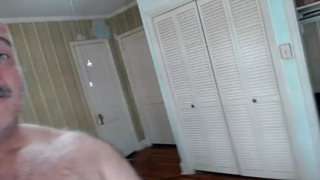 bullmusclejoe's live cam