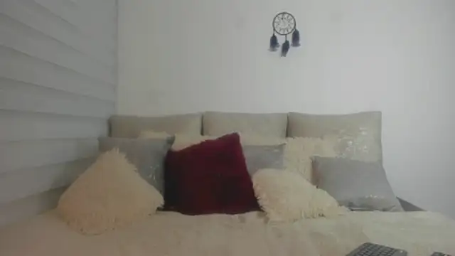 AmaraOsteen live sex cam