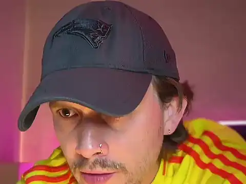 mcklister_kinky_feets webcam