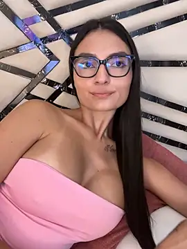 Webcam Model (MiaKane99)  is live.Free join now!