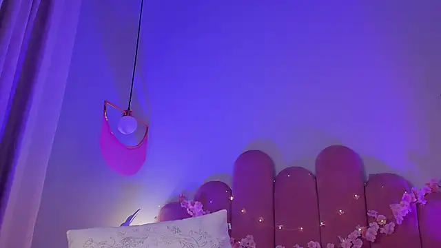 ElsaYoung live sex cam