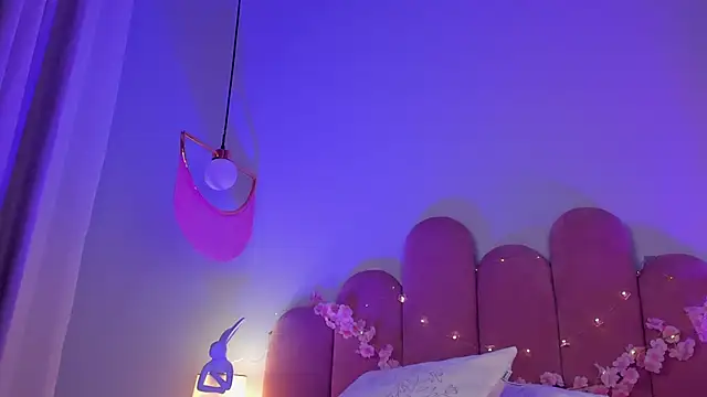 Live webcam of ElsaYoung