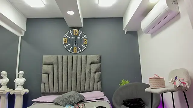 isa_lancaster live sex cam