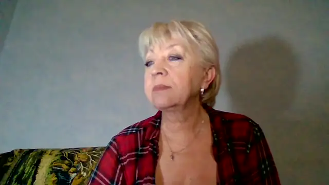 dianaqdream - DianaQDream's free webcam - UK Sex Cams