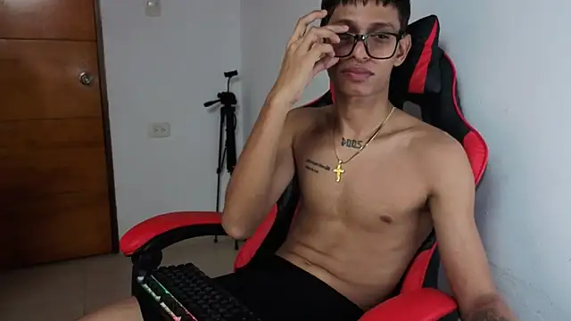 sung_yol - Sung_yol's free webcam - UK Sex Cams