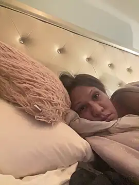 trustmysoles (F milf) - 2000