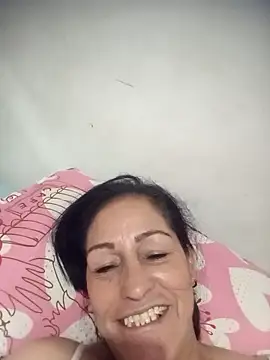 Webcam Model (_Scarlett_Sweet)  is live.Free join now!