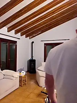 kylie_blck (F young) - Facesitting cam+1LIVEPIC