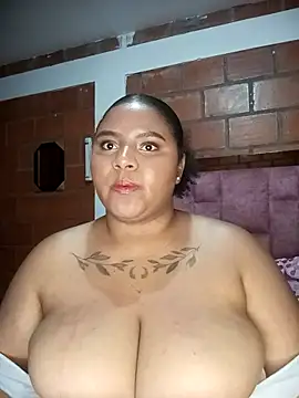 Webcam Model (Valentina_belmont)  is live.Free join now!