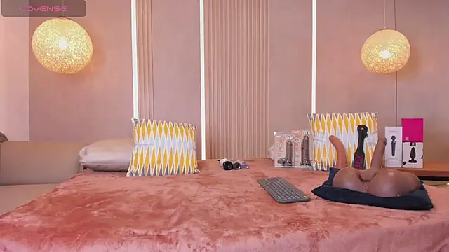 sabrina_shark_ - Sabrina_shark_'s free webcam