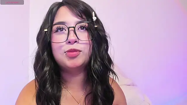 lilith_salvatoree - Lilith_salvatoree's free webcam - UK Sex Cams