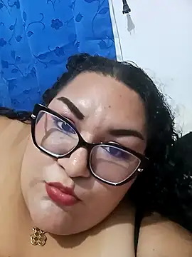 kiroshy (F milf) - show tits