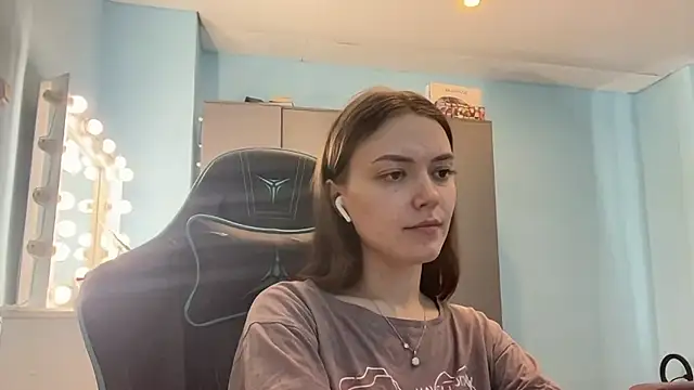 andreemerryman - AndreeMerryman's free webcam - UK Sex Cams