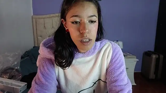 stephania_t - Stephania_t's free webcam - UK Sex Cams