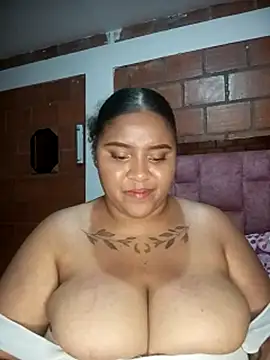 Webcam Model (Valentina_belmont)  is live.Free join now!