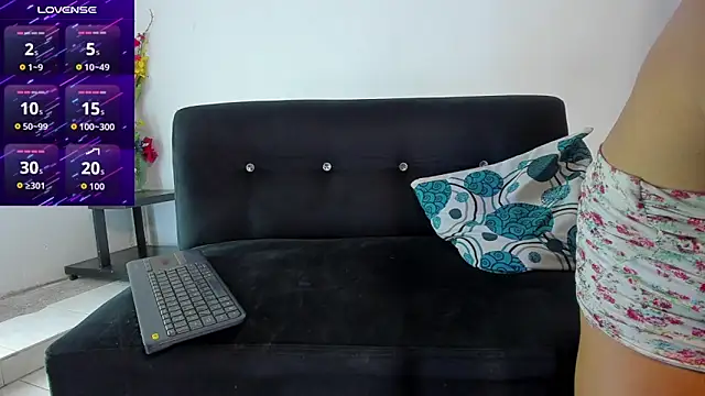 BritannyLord live sex cam