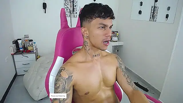 Leonard_Price live sex cam