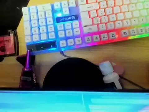 AsianGoddess18 webcam