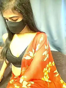 Webcam Model (Misss-julli)  is live.Free join now!